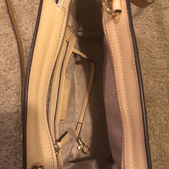 Michael Kors crossbody handbag - Picture 4 of 5